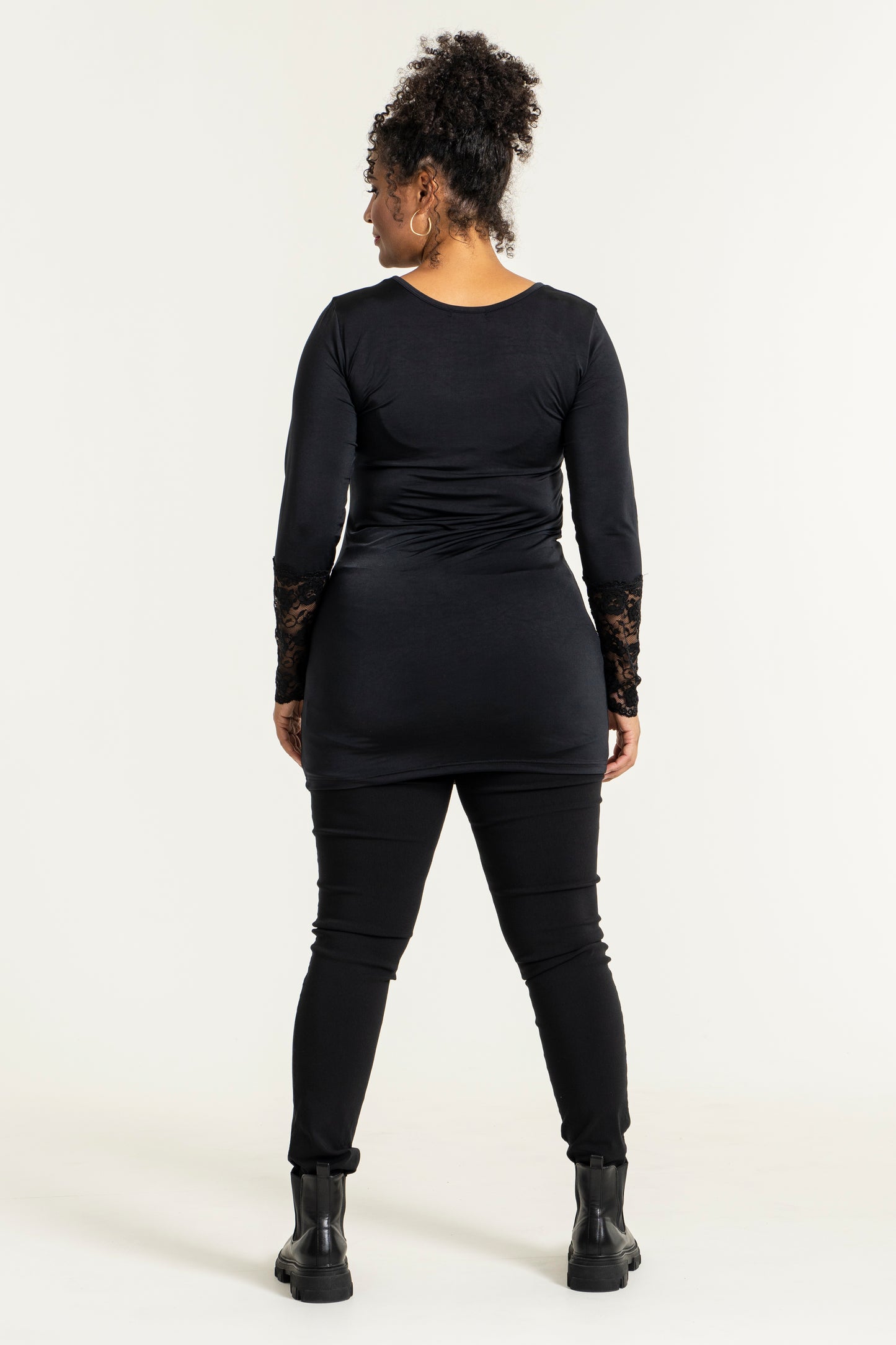 Sandgaard Blouse w. Long Lace Sleeve Top Black